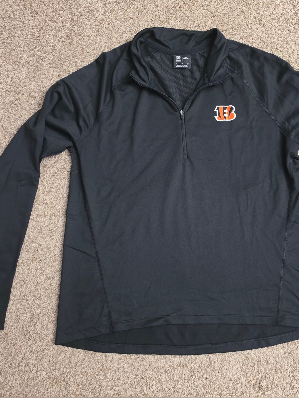NFL Black Women's Half-Zip Pullover with Bengals Logo
